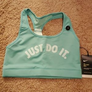 Brand new Nike sports bra